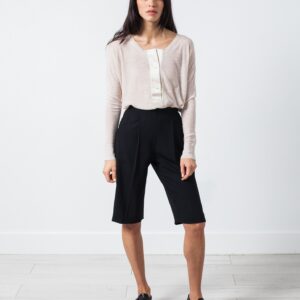 01182015_ASHLEY_Look2_0822_22279096-2ef0-401a-9913-2123063f6347.jpg Woven Shorts in Black