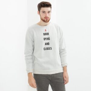 2014-09-26_Spencer_Look_01_02.jpg Vintage Sweatshirt in Light Grey