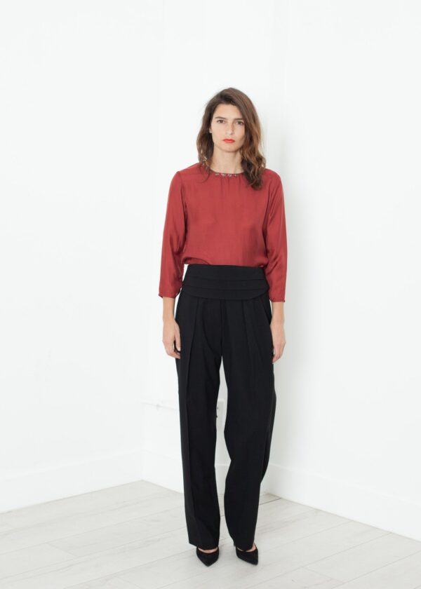 2014_10_18_Lana_Look2308_f2f496b9-2d8a-4a44-915c-51e26efd12c4.jpg Pleated Waistband Trouser in Black
