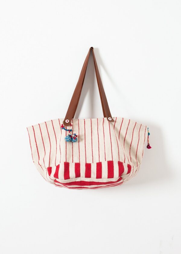 Pero_6959.jpg Woven Oversized Tote in Red Stripe