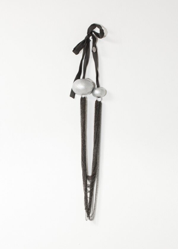 product_necklace_mariacalderara_cascade-necklace_silver01.jpg Cascade Necklace in Silver